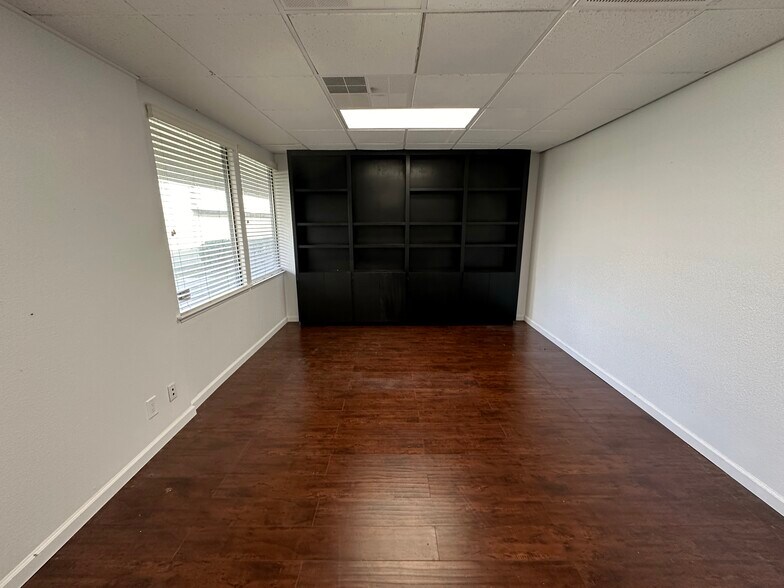 More Photos Of 2491 W Shaw Ave, Fresno Office For Sale