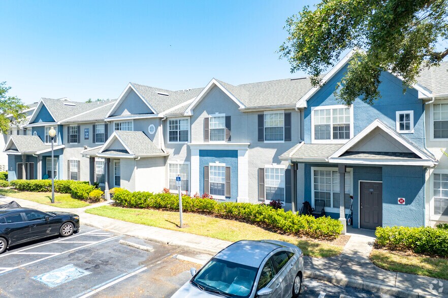 More Photos Of 2211 Grand Isle Dr, Brandon Apartments For Sale