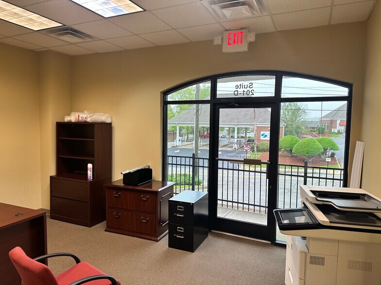 More Photos Of 201 Stonewall St, Cartersville Office For Sale