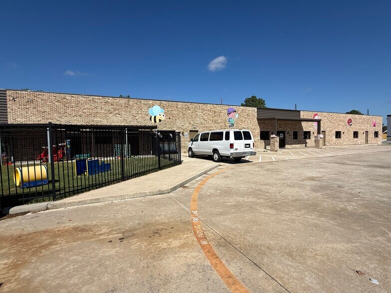 More Photos Of 6130 Muela Creek Dr, Beaumont General Retail For Sale