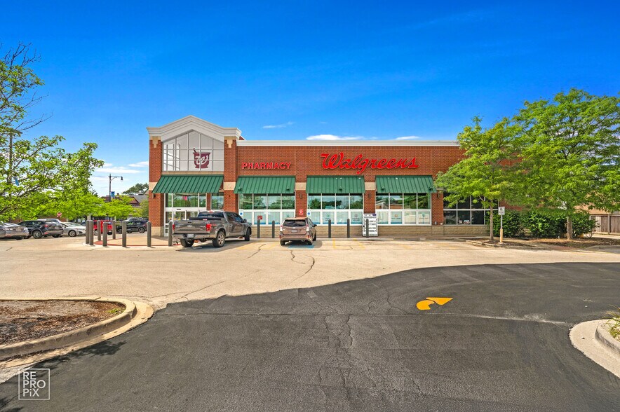More Photos Of 3220 W 111th St, Chicago Drugstore For Sale