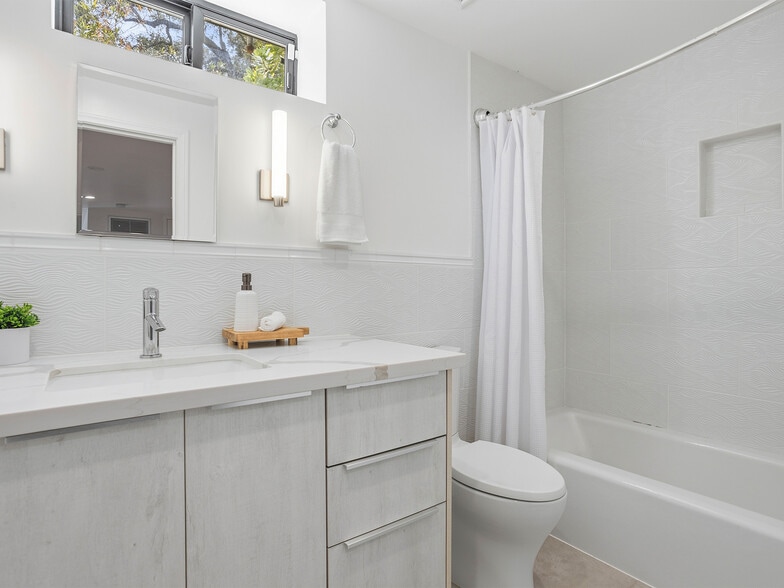 More Photos Of 7580 McGroarty Ter, Tujunga Apartments For Sale