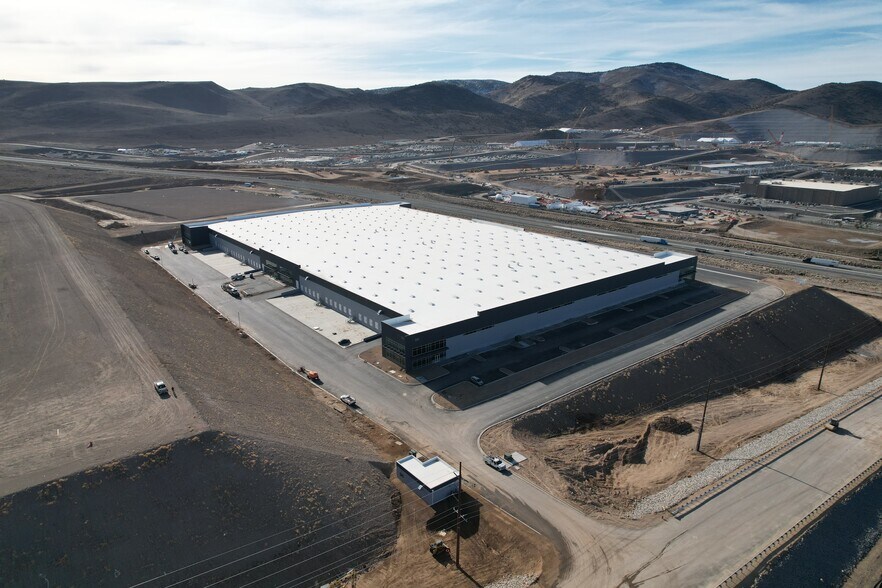 More Photos Of Comstock Commerce Center, Sparks Unknown For Lease