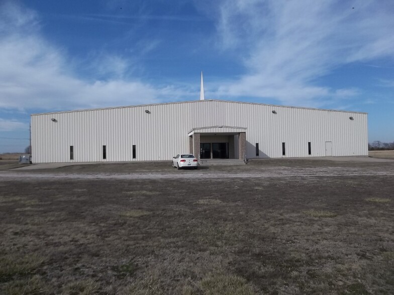 Primary Photo Of 1390 35th Pkwy Pky, Chanute Religious Facility For Sale