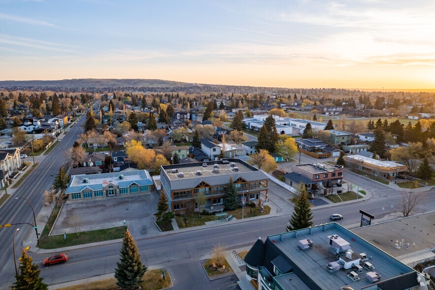 More Photos Of 1910 20th Ave NW, Calgary Office For Sale