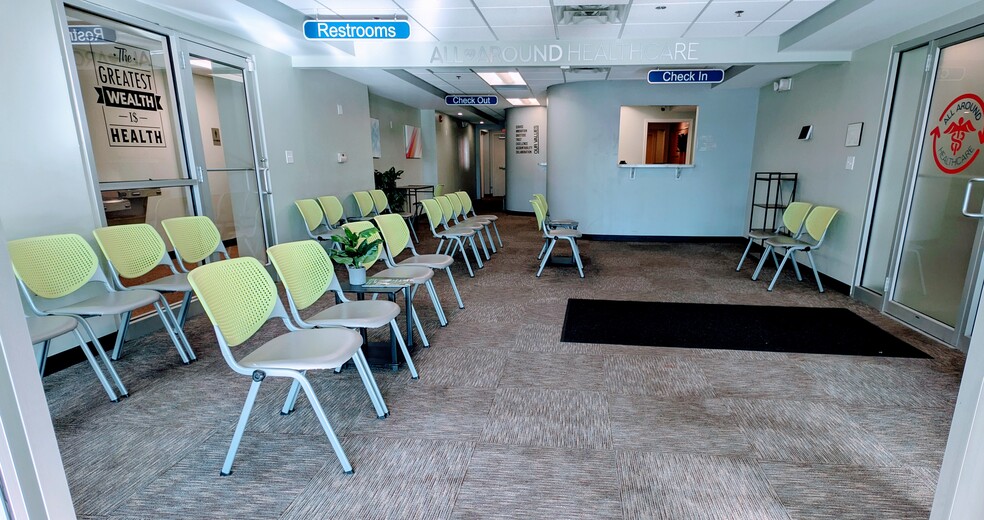 More Photos Of 1151 S 4th St, Louisville Medical For Lease