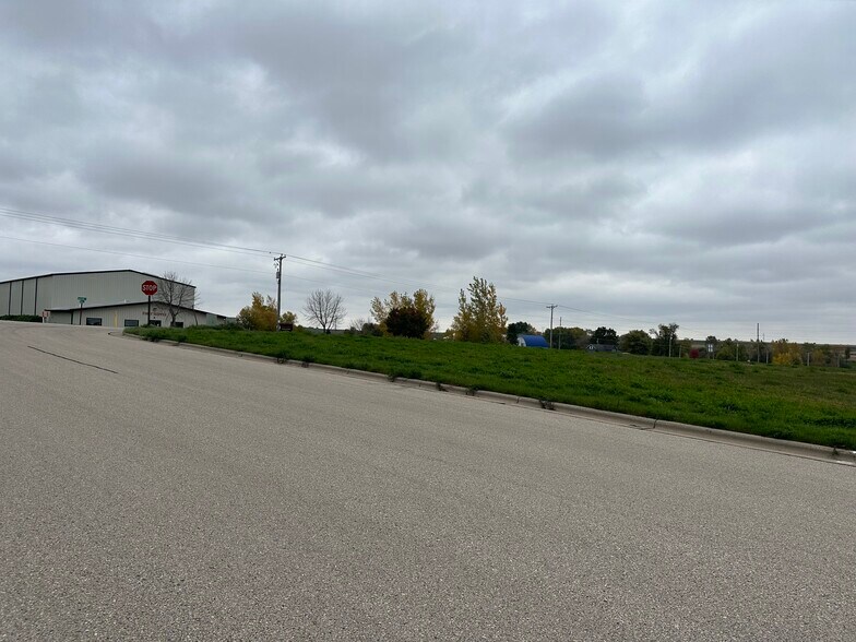 More Photos Of 1445 Vision Dr, Platteville Land For Sale