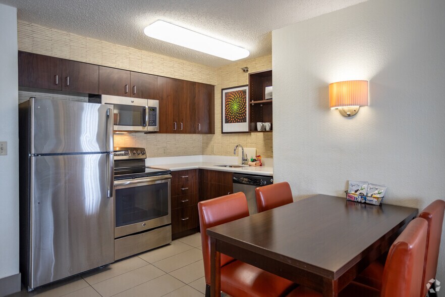 More Photos Of 1308 Freedom Rd, Cranberry Township Hotel For Sale