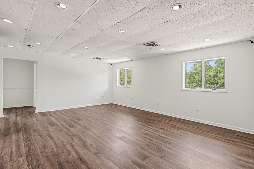More Photos Of 10875 Main St, Fairfax Medical For Lease