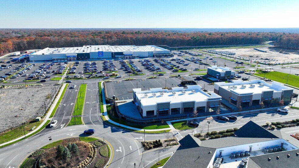 More Photos Of 901 Boulevard E, Yaphank Storefront For Lease