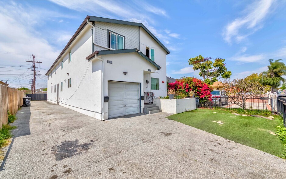 More Photos Of 8711 McKinley Pl, Los Angeles Multifamily For Sale