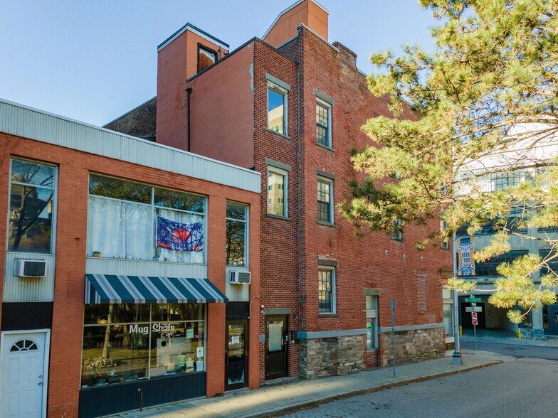 More Photos Of 46 Columbia St, Albany Office For Sale