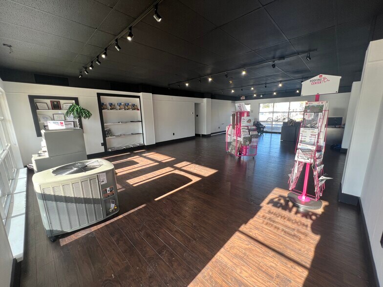 More Photos Of 103-111 N 2nd St, North Wales General Retail For Lease