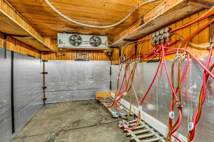 More Photos Of 558 Dorchester ave, Boston General Retail For Sale