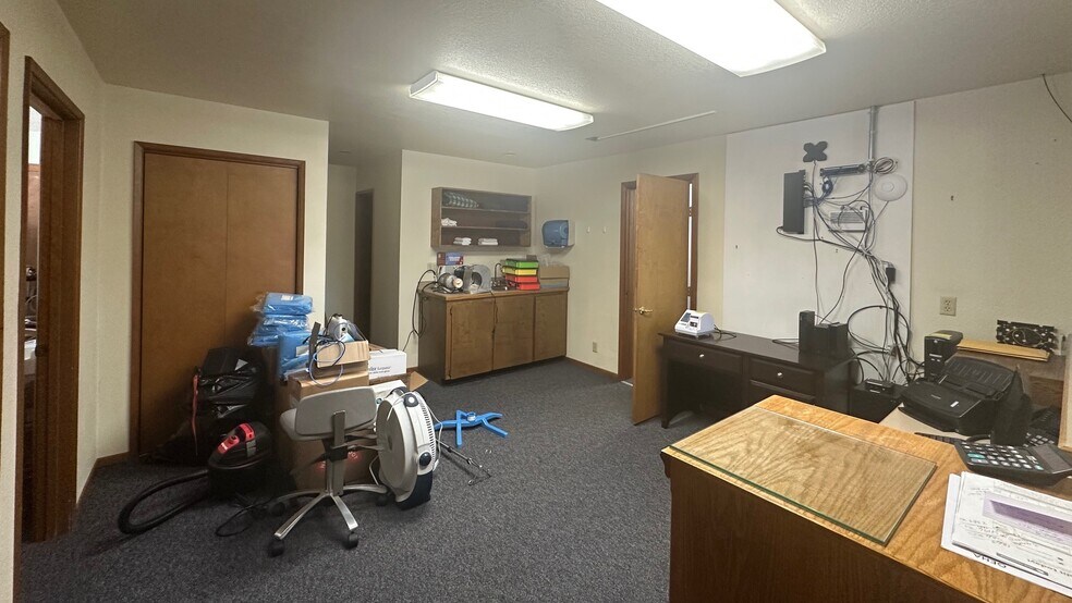 More Photos Of 301 SW Belair Dr, Clatskanie Medical For Sale