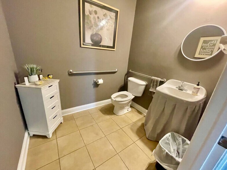 More Photos Of 3105 Creekside Village Dr, Kennesaw Office For Sale