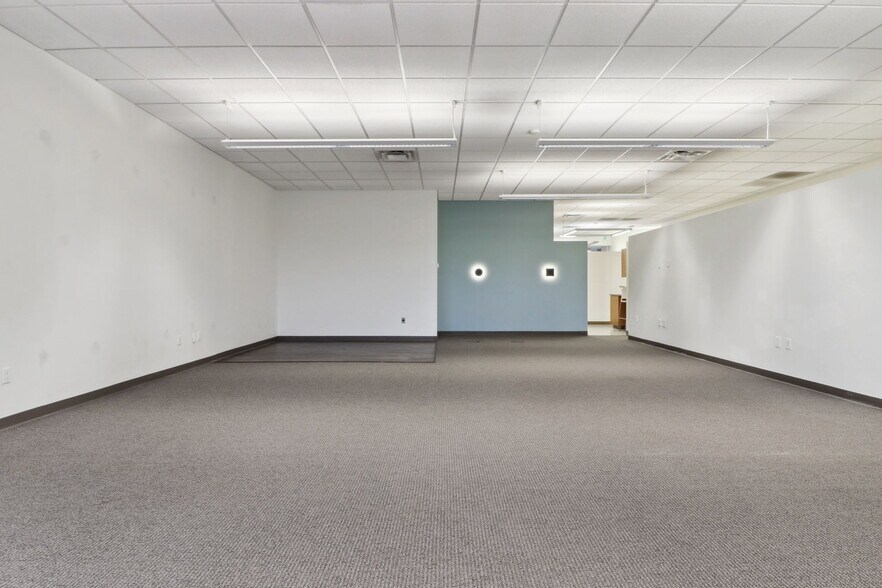 More Photos Of 4885 Ward Rd, Wheat Ridge Office For Sale