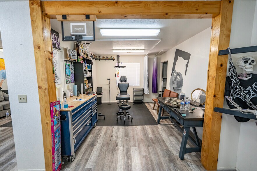 More Photos Of 4120 AZ-68, Golden Valley Warehouse For Sale