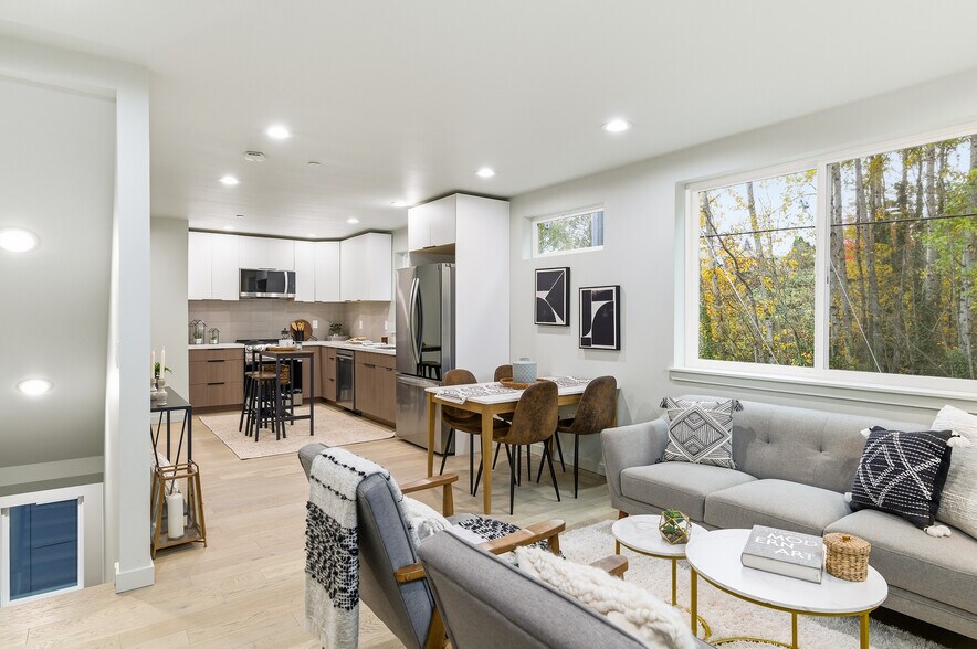 More Photos Of 11825 59th Ave ave, Seattle Apartments For Sale