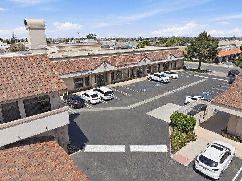 More Photos Of , Santa Maria General Retail For Sale
