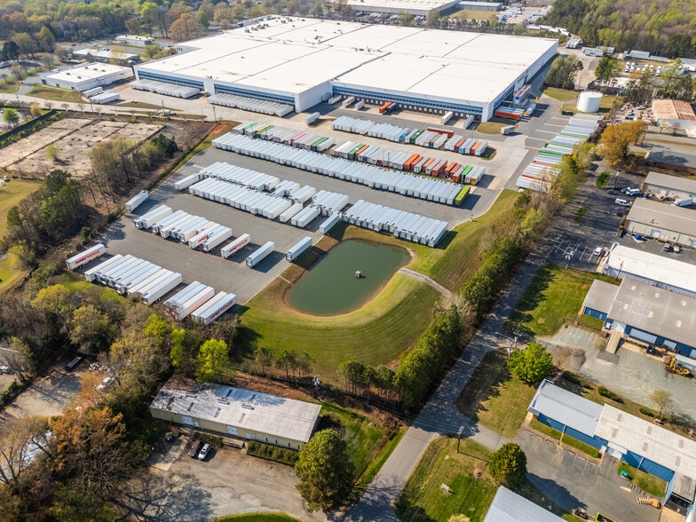 More Photos Of 10401 Monroe Rd, Matthews Distribution For Sale