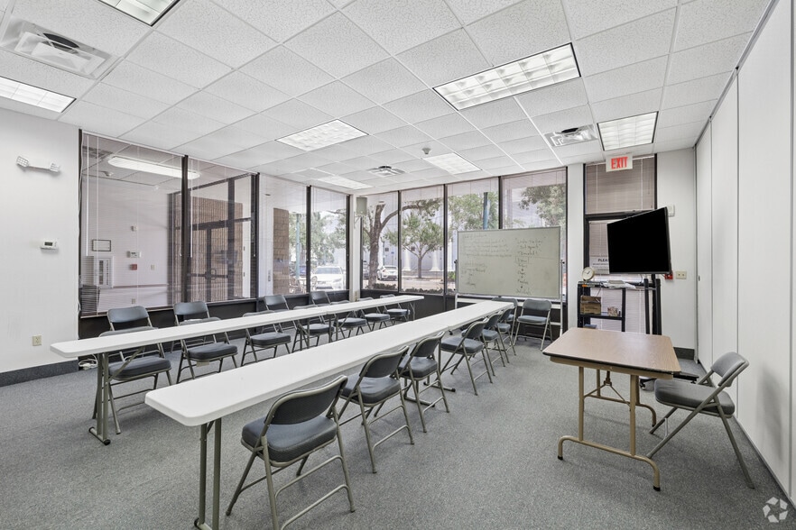 More Photos Of 1670 Main St, Sarasota Religious Facility For Sale