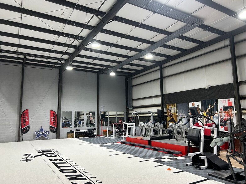 More Photos Of 3054 Leeman Ferry Rd SW, Huntsville Light Distribution For Lease