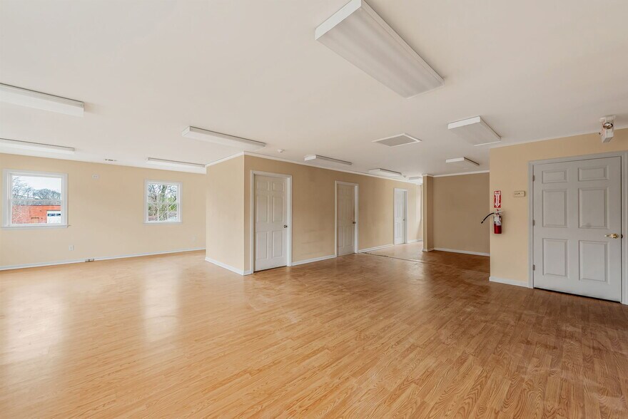 More Photos Of 1360 Montauk Hwy, Mastic Office For Sale