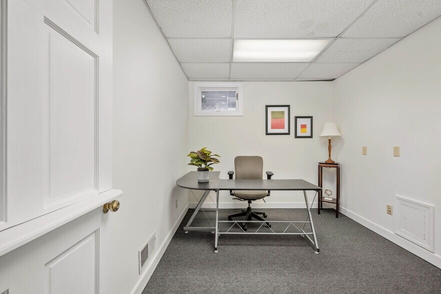 More Photos Of 620 Kenmore Ave, Fredericksburg Apartments For Lease