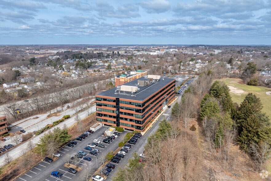 More Photos Of 500 Unicorn Park Dr, Woburn Office For Lease