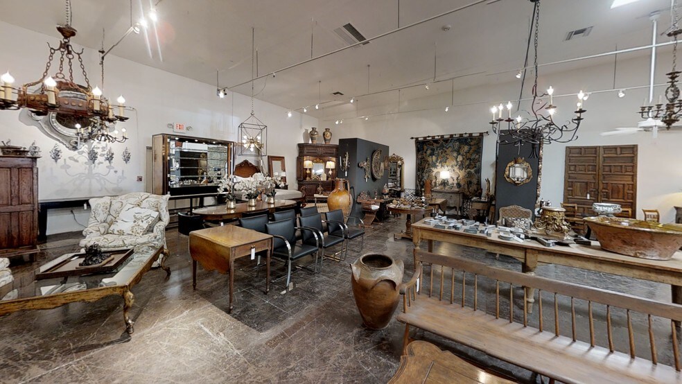 More Photos Of 839 E Camelback Rd, Phoenix Freestanding For Sale