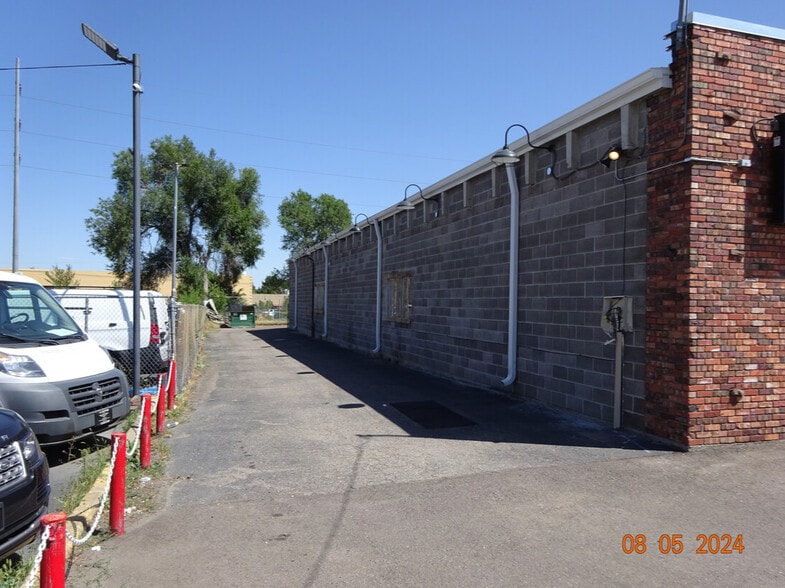 More Photos Of 4875 E Evans Ave, Denver Storefront For Lease