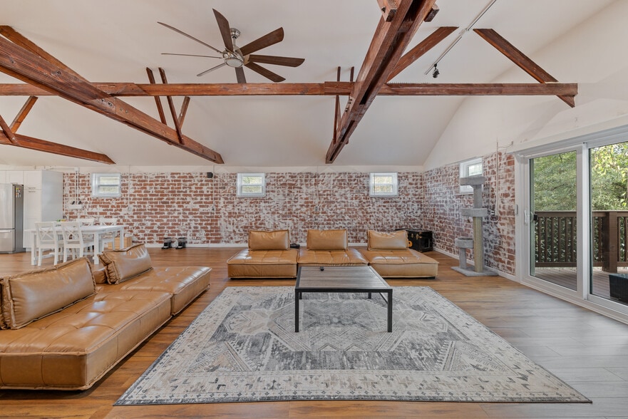 More Photos Of 3100 S Adams St, Tallahassee Flex For Sale