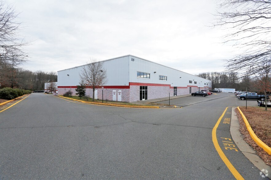 More Photos Of 115 Juliad Ct, Fredericksburg Warehouse For Lease