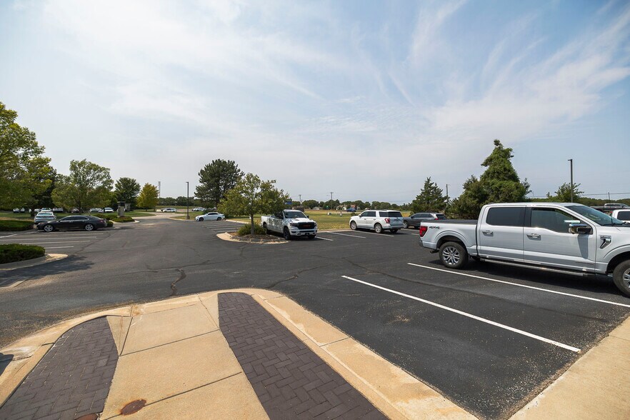 More Photos Of 13203 W 21st Ct N, Wichita Office For Sale