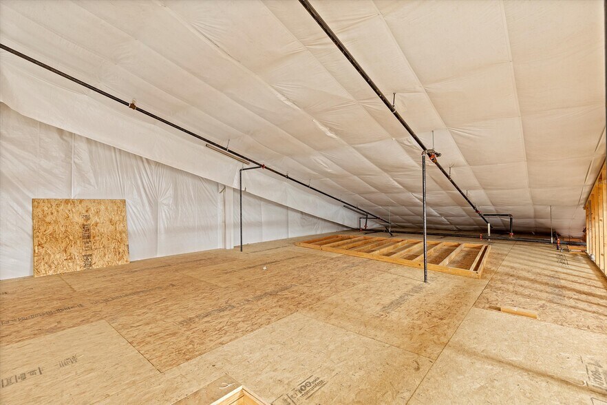 More Photos Of 1025 NW Grove st, Newport Industrial For Sale