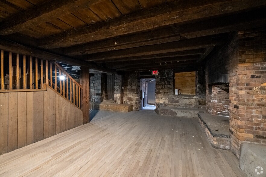 More Photos Of 510 Summit Ave, Jersey City Restaurant For Sale