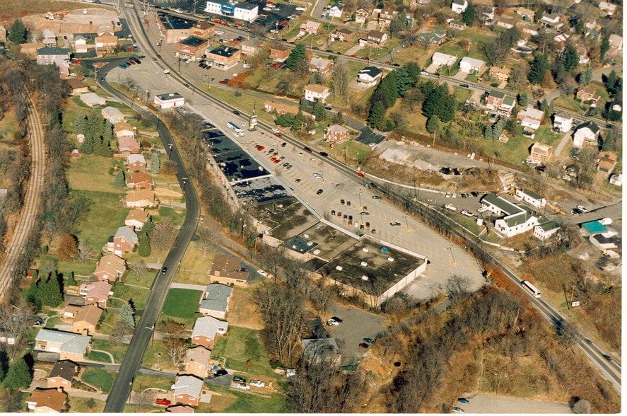 More Photos Of 4950-5002 Library Rd, Bethel Park General Retail For Lease