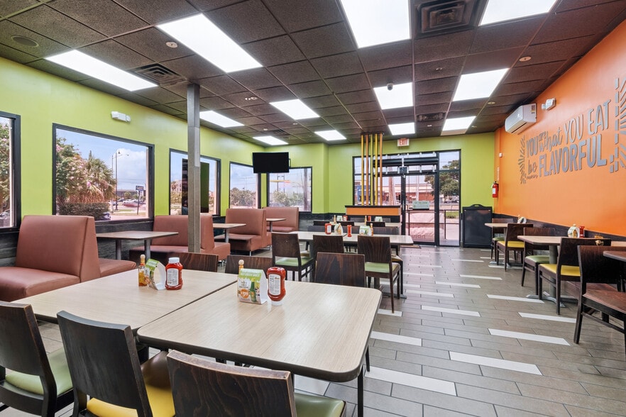 More Photos Of 2810 Williams Blvd, Kenner Restaurant For Sale