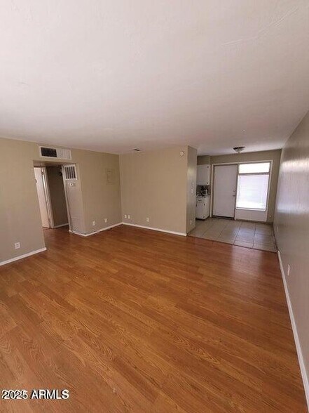 More Photos Of 7113-7117 N 54th Ave, Glendale Apartments For Sale