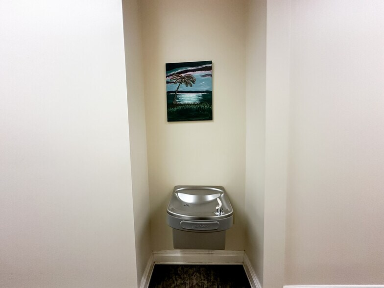 More Photos Of 2117 Harden Blvd, Lakeland Office For Lease