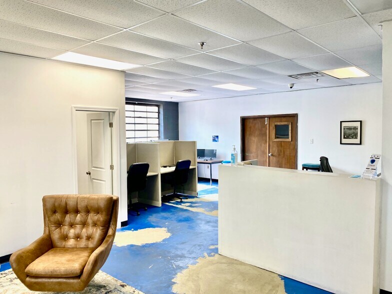 More Photos Of 2120 Washington Ave, Saint Louis Service For Lease