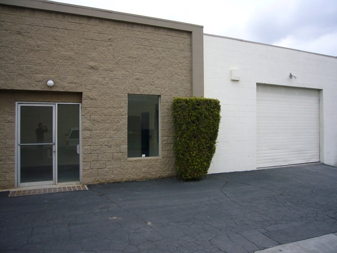 More Photos Of 9410 De Soto Ave, Chatsworth Manufacturing For Lease