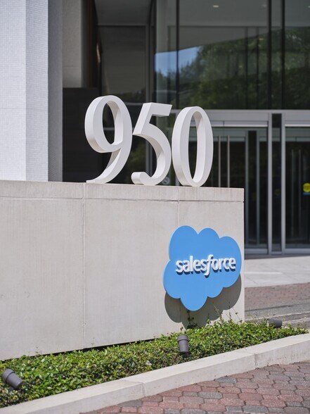 More Photos Of 950 E Paces Ferry Rd NE, Atlanta Office For Lease