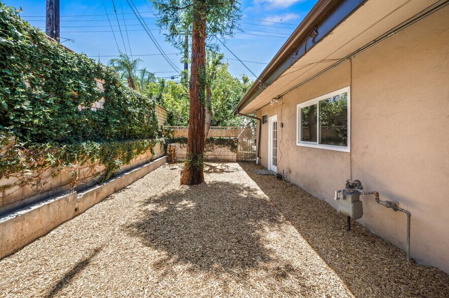 More Photos Of 5905 Old Wheeler Rd, La Verne Assisted Living For Lease