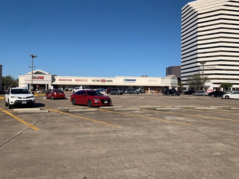 More Photos Of 5727 Westheimer Rd, Houston Unknown For Lease