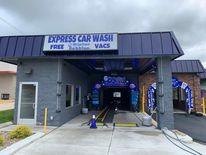 More Photos Of 1767 Hillsboro Blvd, Manchester Specialty For Sale