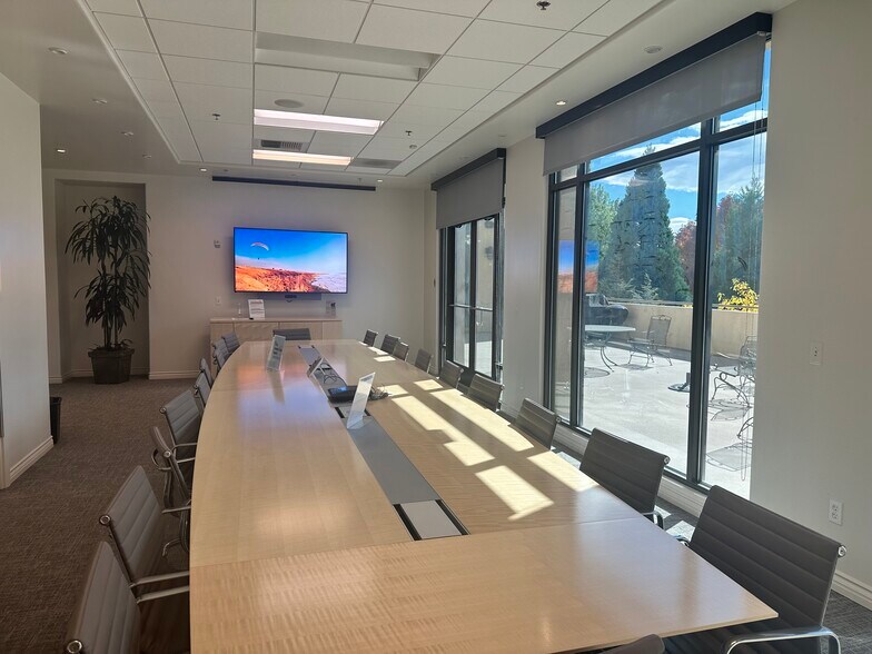 More Photos Of 5441 Kietzke Ln, Reno Office For Lease