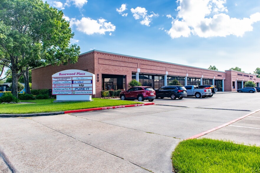 More Photos Of 990 Village Sq, Tomball Medical For Lease