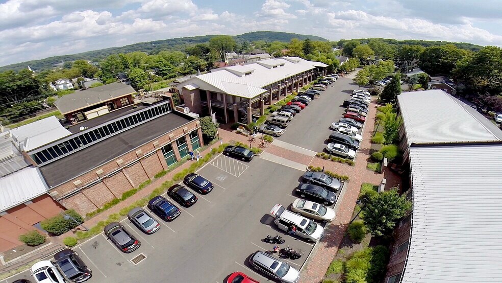 More Photos Of 450 Union Square Dr, New Hope Office For Lease